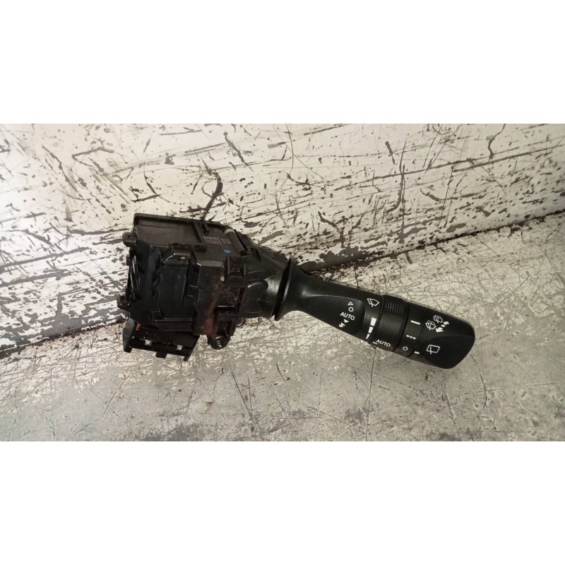 Recambio de mando limpia para toyota auris touring sports (e18) 1.8 16v cat (híbrido) referencia OEM IAM   