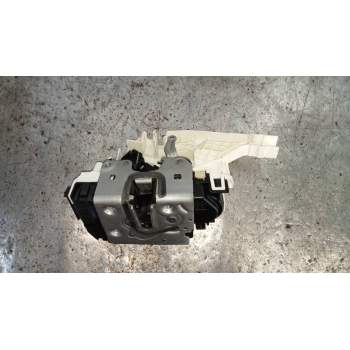 MOTOR CIERRE CENTRALIZADO DELANTERO IZQUIERDO A9077200000 A2040085899 