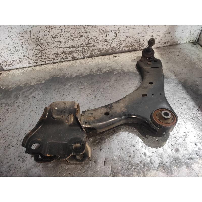 Recambio de brazo suspension inferior delantero izquierdo para land rover freelander (lr2) td4 e referencia OEM IAM   