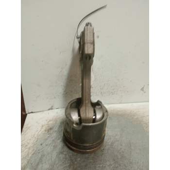PISTON 8040ME 520D 2014