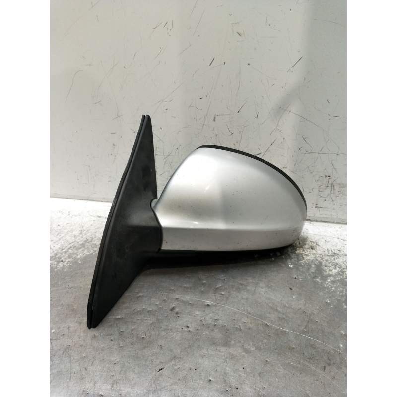 Recambio de retrovisor izquierdo para kia cee´d hatchback (ed) 1.6 referencia OEM IAM  ELÉCTRICO 2006