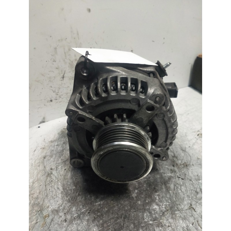 Recambio de alternador para toyota auris active referencia OEM IAM 1042102322  