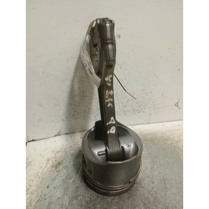 Recambio de piston para mercedes-benz clase e (w210) berlina diesel 270 cdi (210.016) referencia OEM IAM 8857  