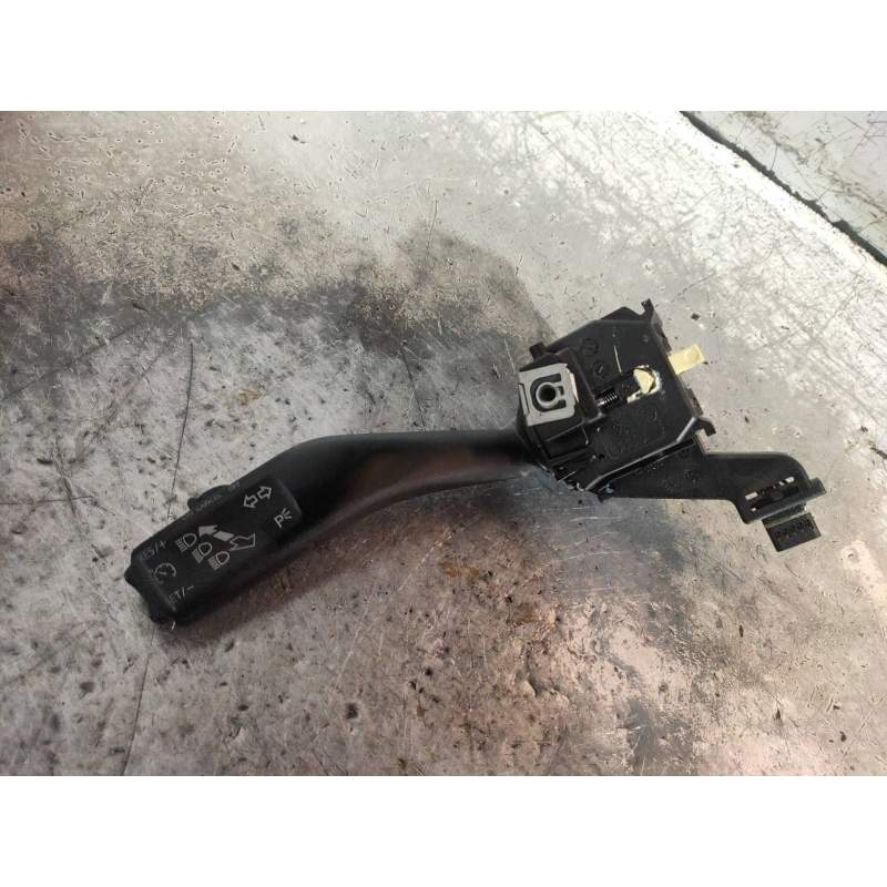 Recambio de mando luces para skoda octavia combi (1z5) scout 4x4 referencia OEM IAM 1K0953513F  2004