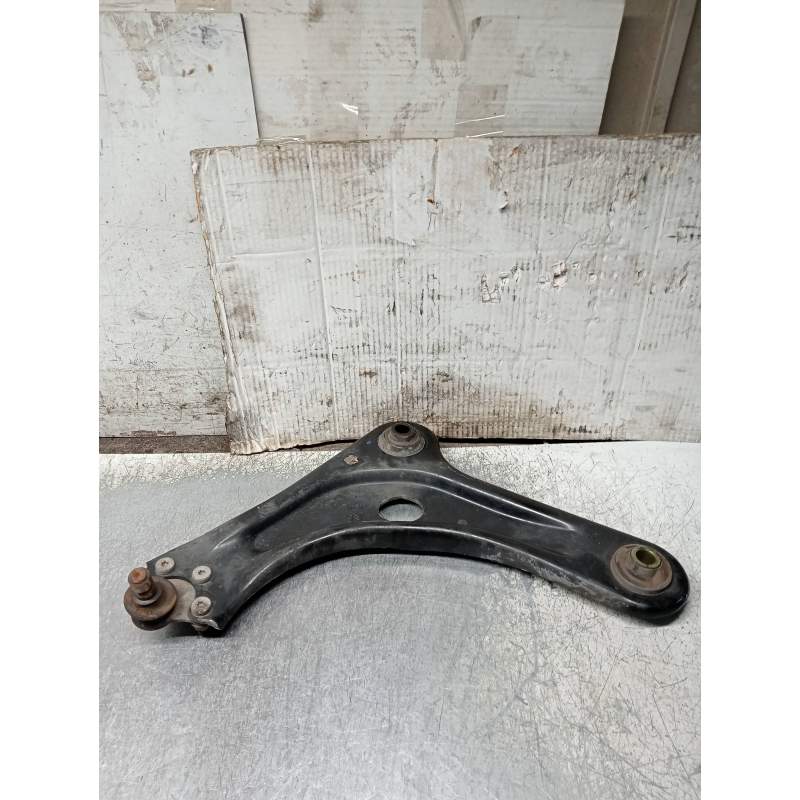 Recambio de brazo suspension inferior delantero izquierdo para citroën c3 exclusive referencia OEM IAM  14HDI 2009