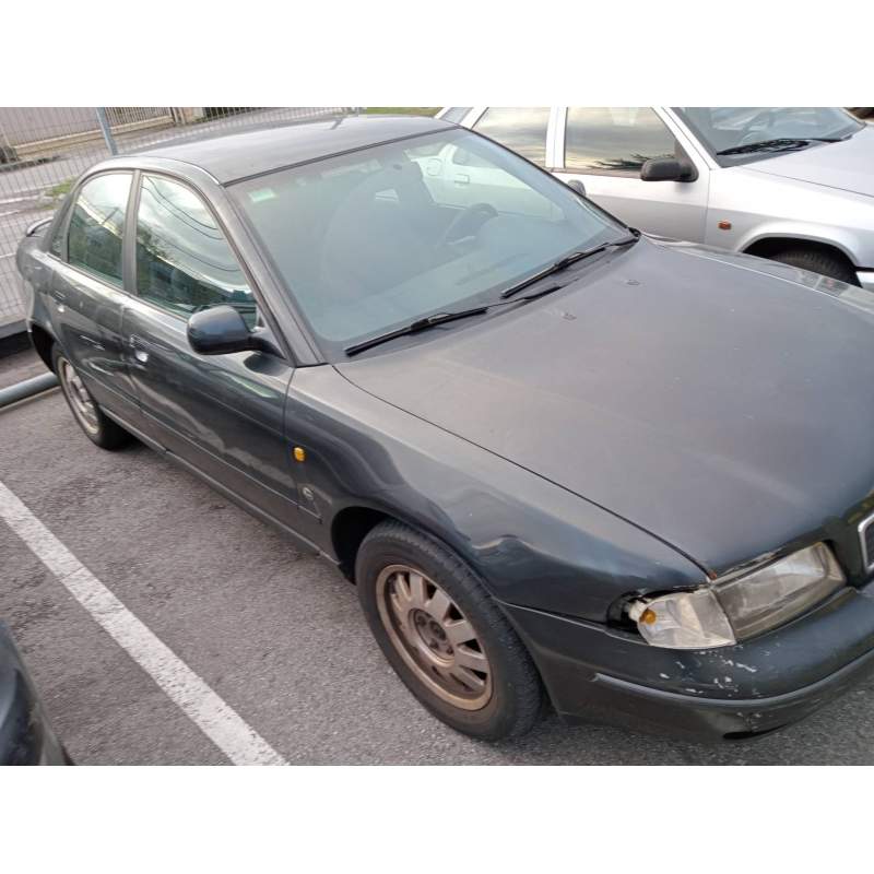 AUDI A4 BERLINA (B5)