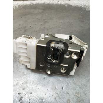 MOTOR CIERRE CENTRALIZADO TRASERO IZQUIERDO 1697302135Q21 5P 2005