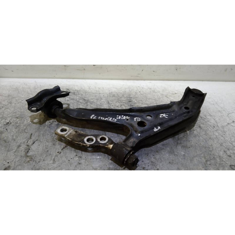 Recambio de brazo suspension inferior delantero derecho para nissan primera berlina (p11) básico referencia OEM IAM   