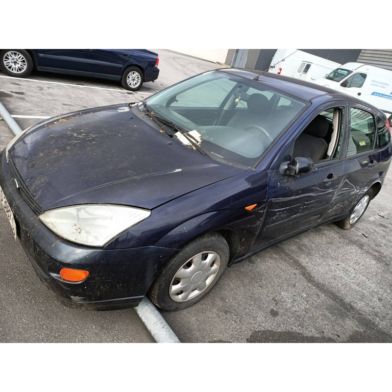 ford focus berlina (cak) del año 2000