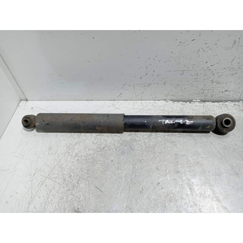 Recambio de amortiguador trasero izquierdo para renault maxity fg 130.35/45 referencia OEM IAM   