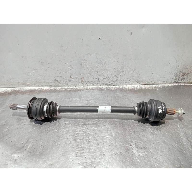 Recambio de transmision trasera derecha para mercedes-benz clase c (w206) c 220 d referencia OEM IAM A2063506700  