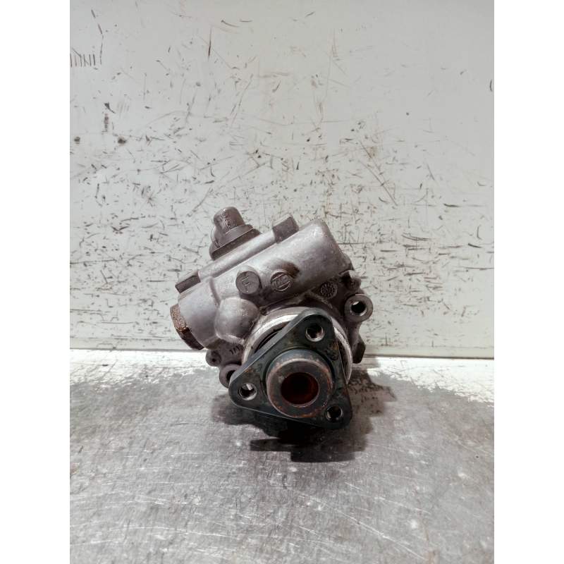 Recambio de bomba direccion para audi a4 avant (8e) referencia OEM IAM 91128 25TDI 2001