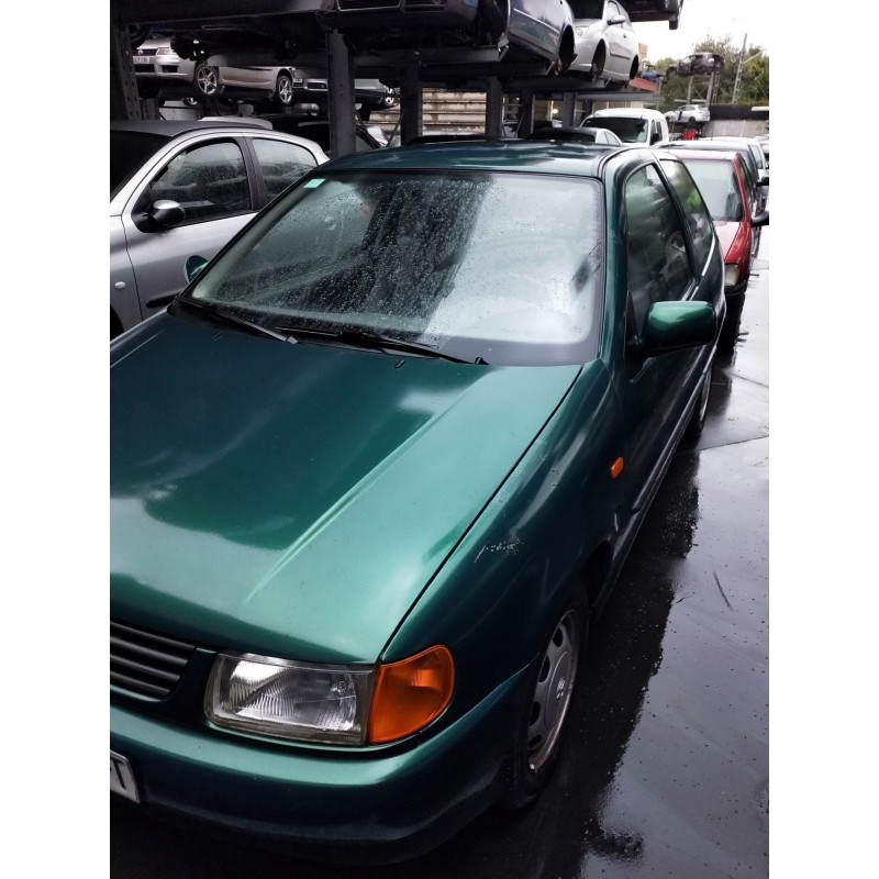 volkswagen polo berlina (6n1) del año 1996