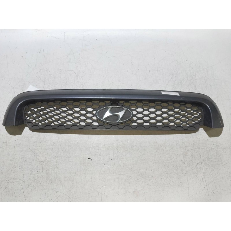 Recambio de rejilla delantera para hyundai santa fe (sm) 2.0 crdi cat referencia OEM IAM   