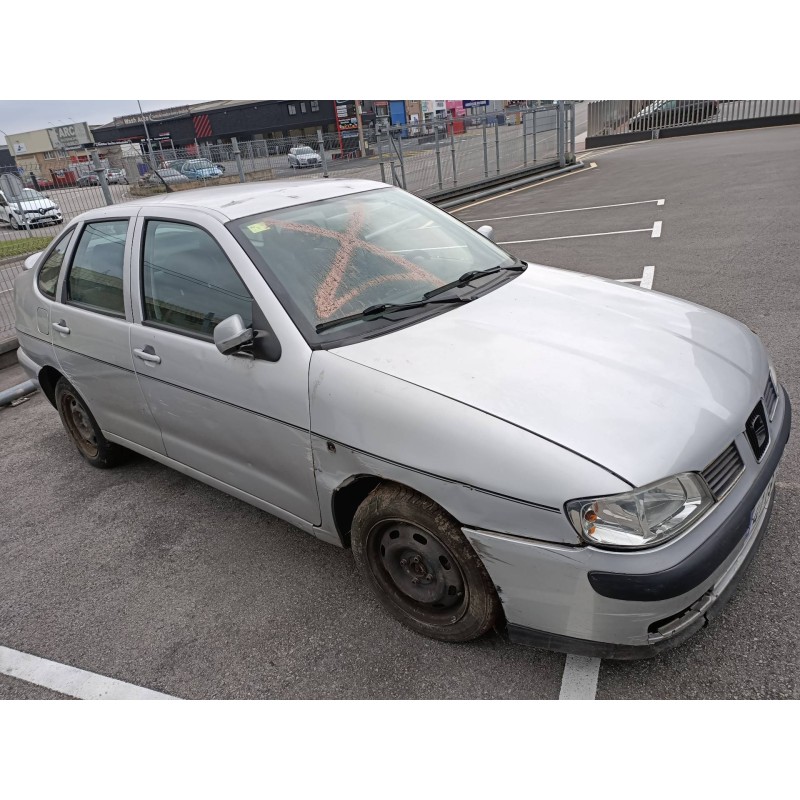 seat cordoba berlina (6k2) del año 2001