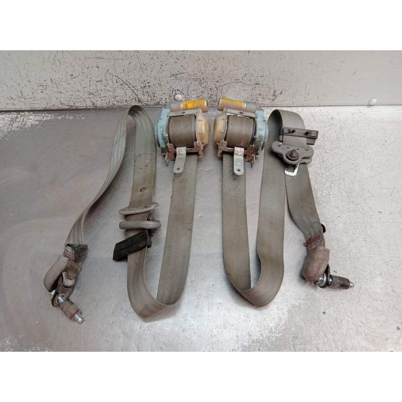 Recambio de juego cinturones delantero para kia sorento i (jc) 2.5 crdi referencia OEM IAM  5P 2006
