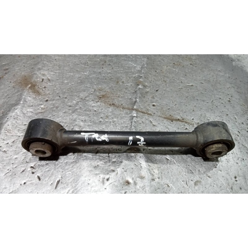 Recambio de brazo suspension superior trasero izquierdo para kia sportage business 2wd referencia OEM IAM 55250D7000  