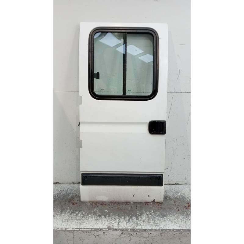 Recambio de puerta trasera izquierda para renault trucks mascott furgoneta 150.65 (a00300166) referencia OEM IAM  4P 1998