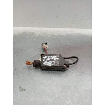 MOTOR CIERRE CENTRALIZADO TRASERO DERECHO 830000811 5P D06158350
