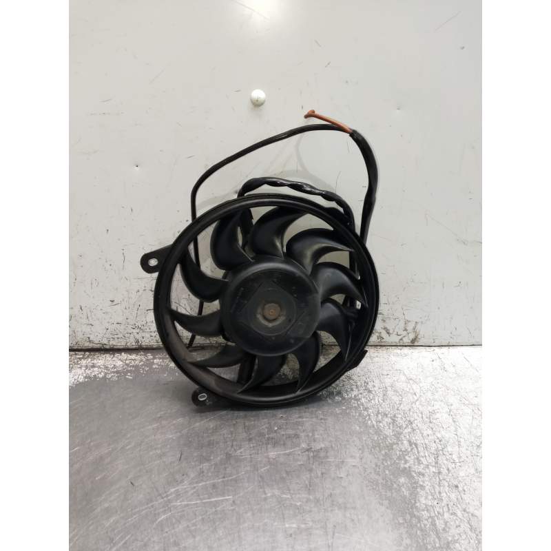 Recambio de electroventilador para audi a8 (d2) referencia OEM IAM 441121197D  