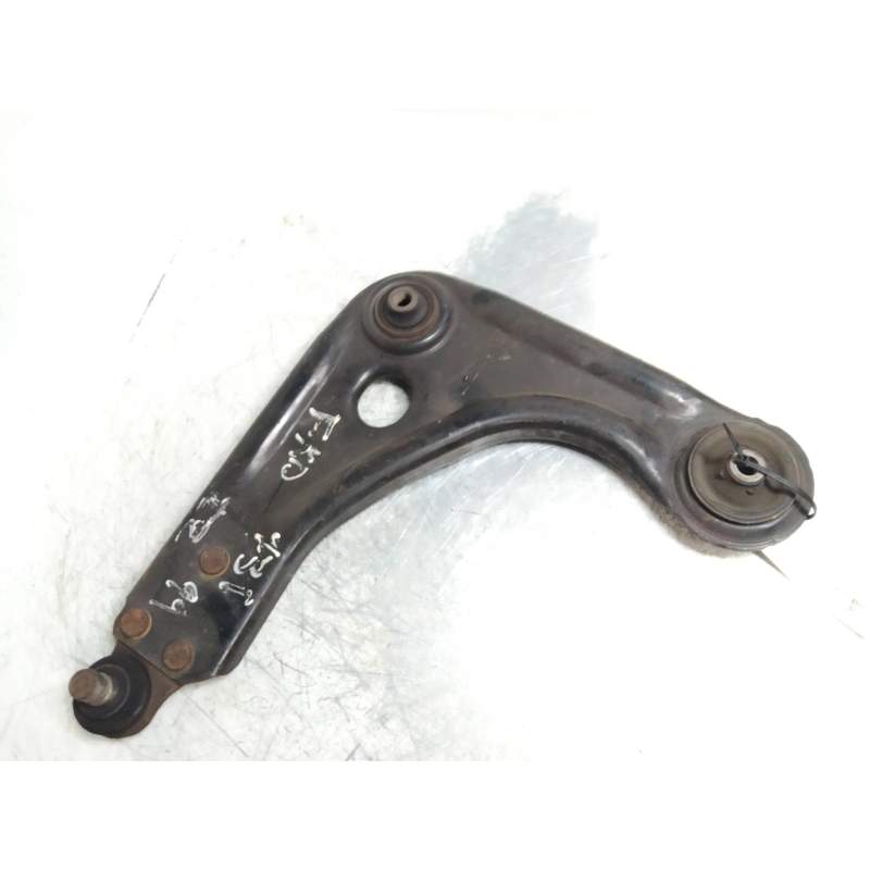 Recambio de brazo suspension inferior delantero izquierdo para ford ka (ccq) básico referencia OEM IAM  13G 1999