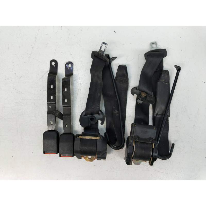 Recambio de juego cinturones delantero para volkswagen golf iii cabrio (1e7) 2.0 referencia OEM IAM   2P