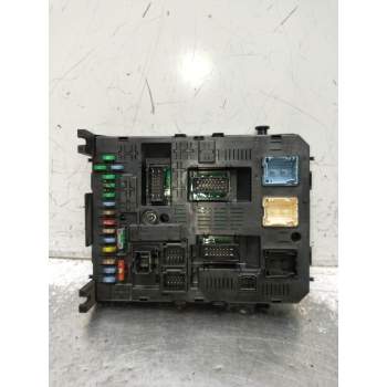 CAJA RELES / FUSIBLES 28120836 28119248 2006