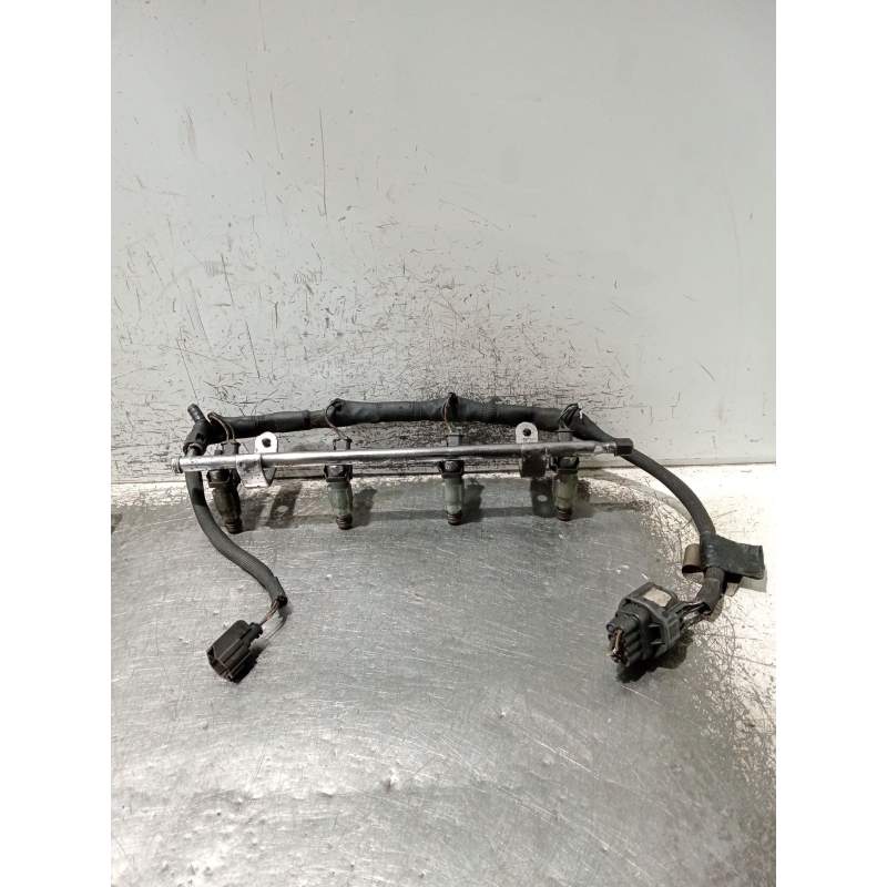 Recambio de rampa inyectora para chrysler pt cruiser (pt_) 2.0 referencia OEM IAM 04669768  
