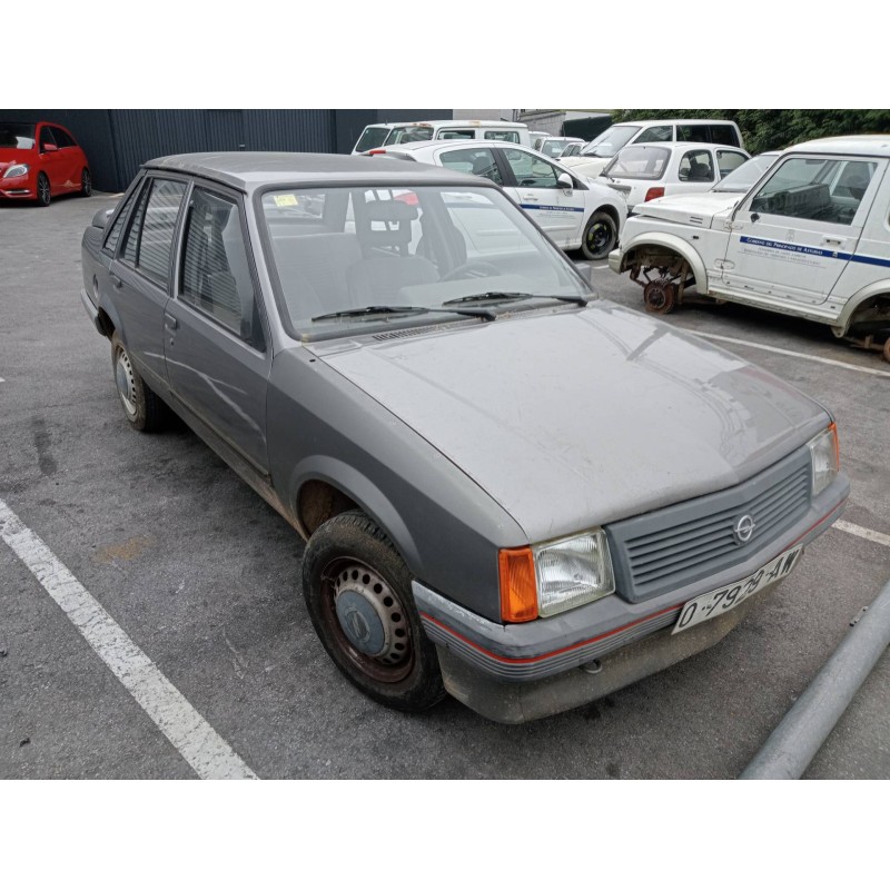 opel corsa a del año 1990