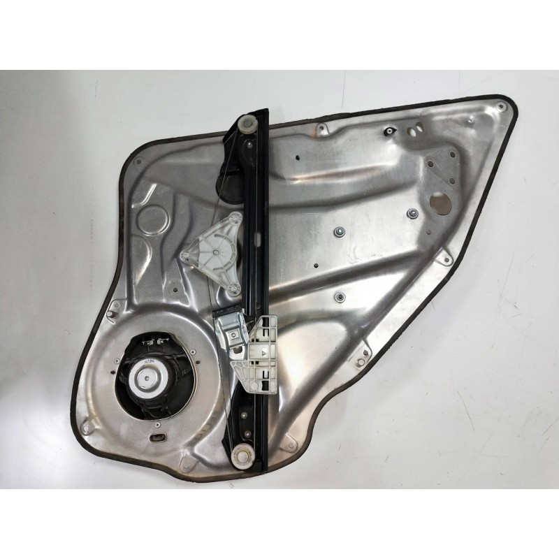 Recambio de elevalunas trasero izquierdo para mercedes clase c (w204) berlina 2.2 cdi cat referencia OEM IAM A2048200642 9611111