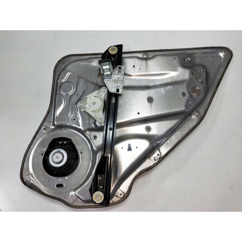 Recambio de elevalunas trasero izquierdo para mercedes clase c (w204) familiar referencia OEM IAM A2048200642 961111100 5P R