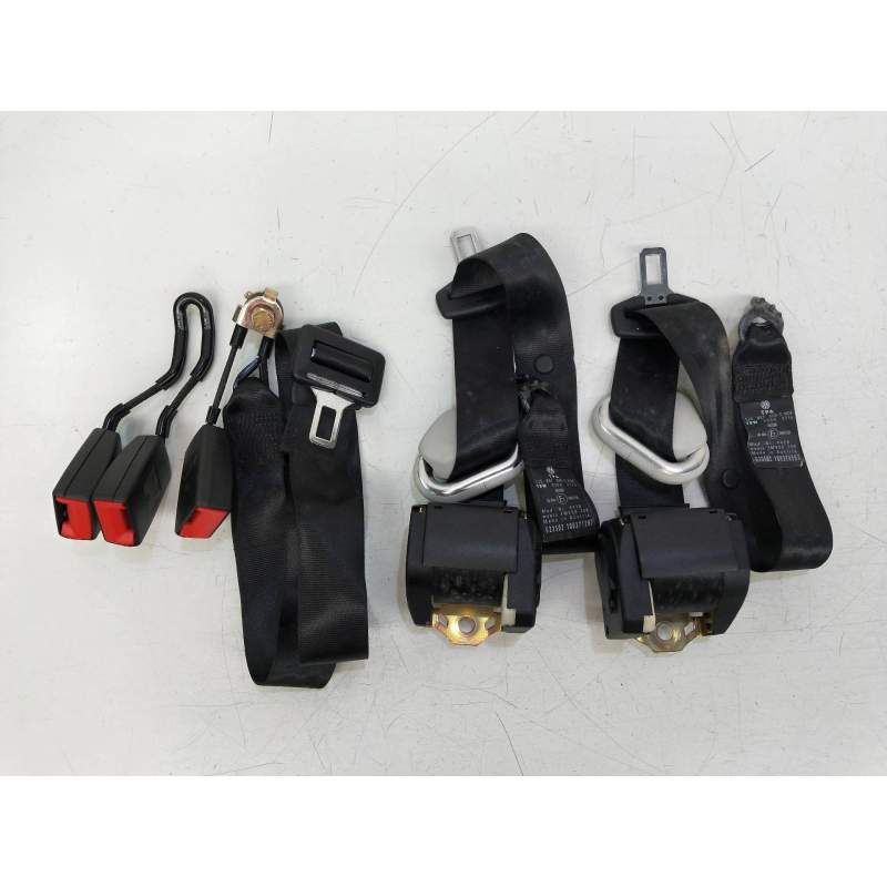 Recambio de juego cinturones trasero para volkswagen bora berlina (1j2) referencia OEM IAM   4P