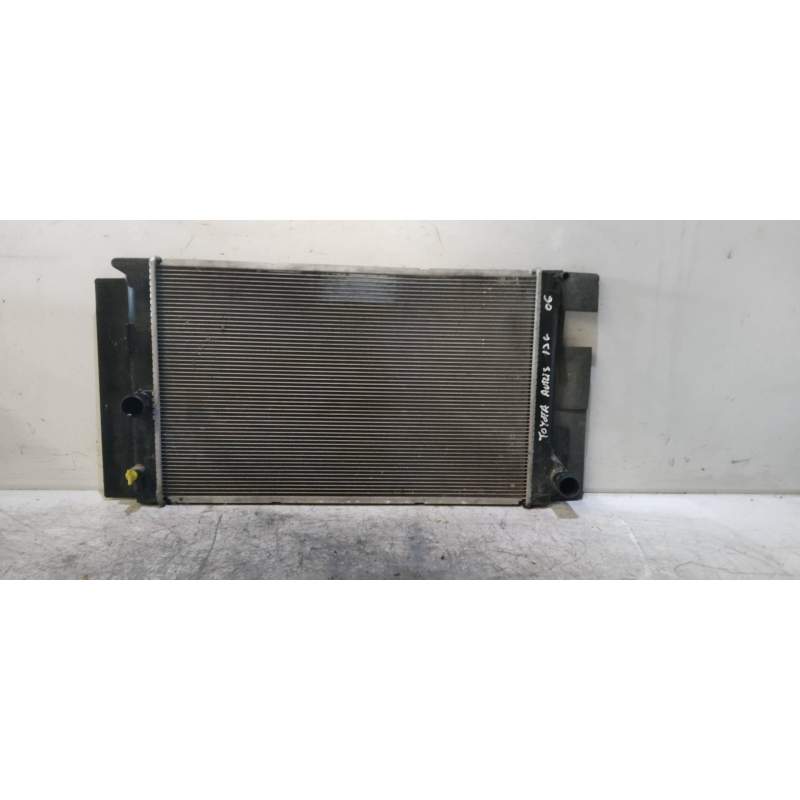 Recambio de radiador agua para toyota auris básico referencia OEM IAM  13G 2006