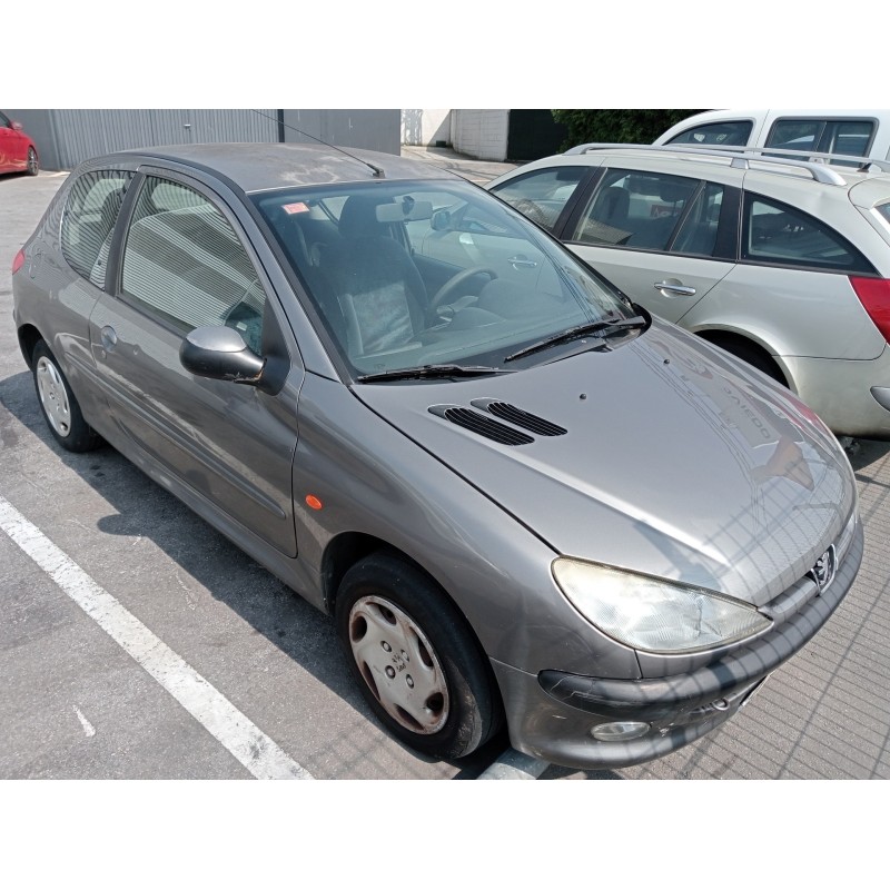 peugeot 206 berlina del año 1999