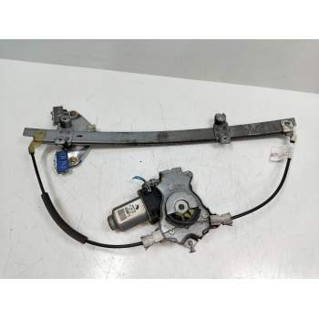 ELEVALUNAS DELANTERO DERECHO 400600T1 3P 2000