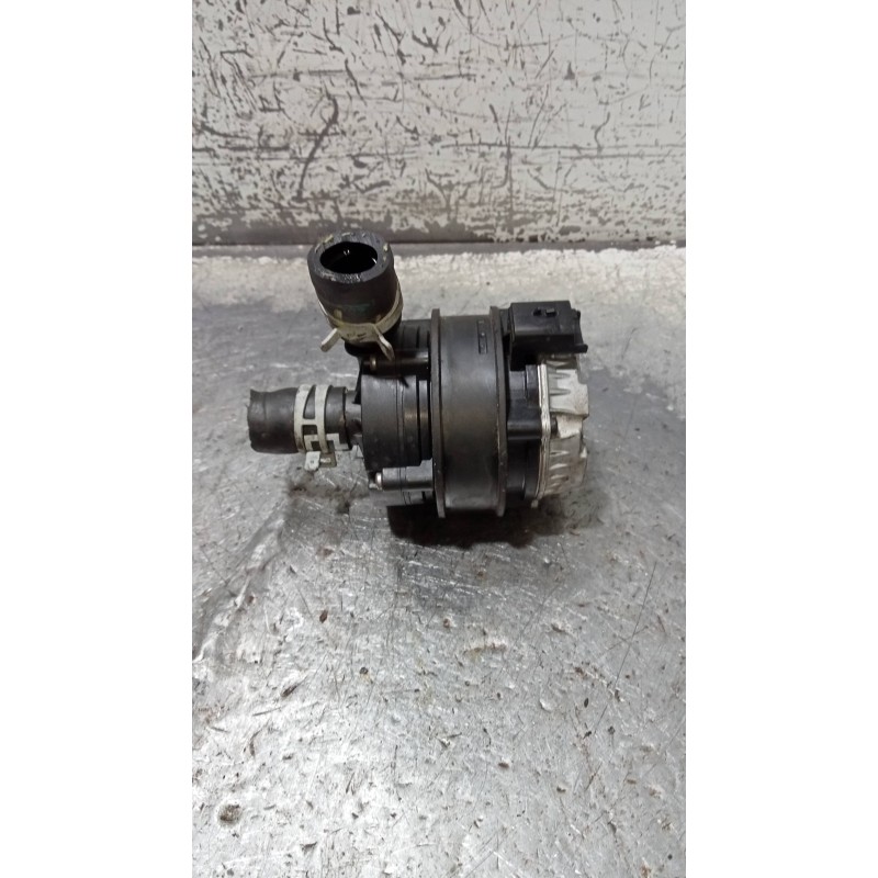 Recambio de bomba agua para dacia duster ii comfort referencia OEM IAM 0392024088 10R058557 