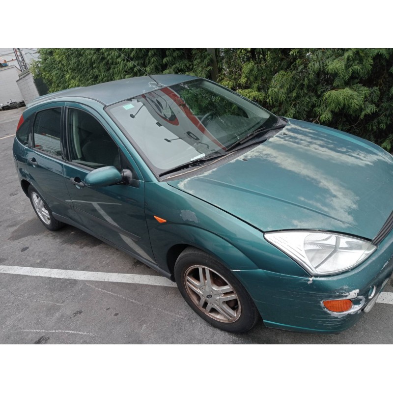 ford focus berlina (cak) del año 2001