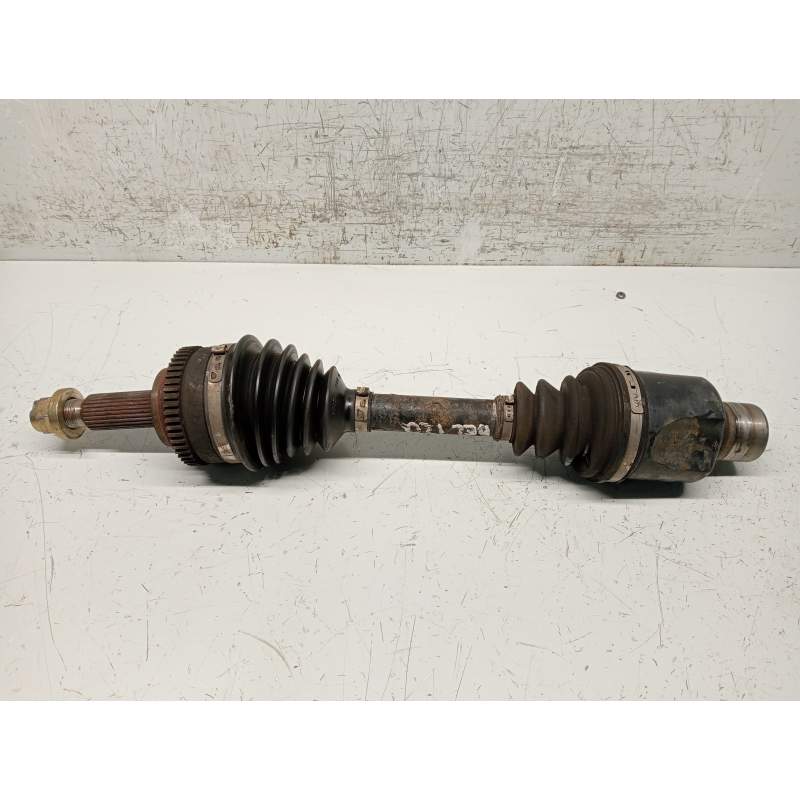 Recambio de transmision delantera izquierda para ssangyong rodius xdi referencia OEM IAM  27XDI 2005