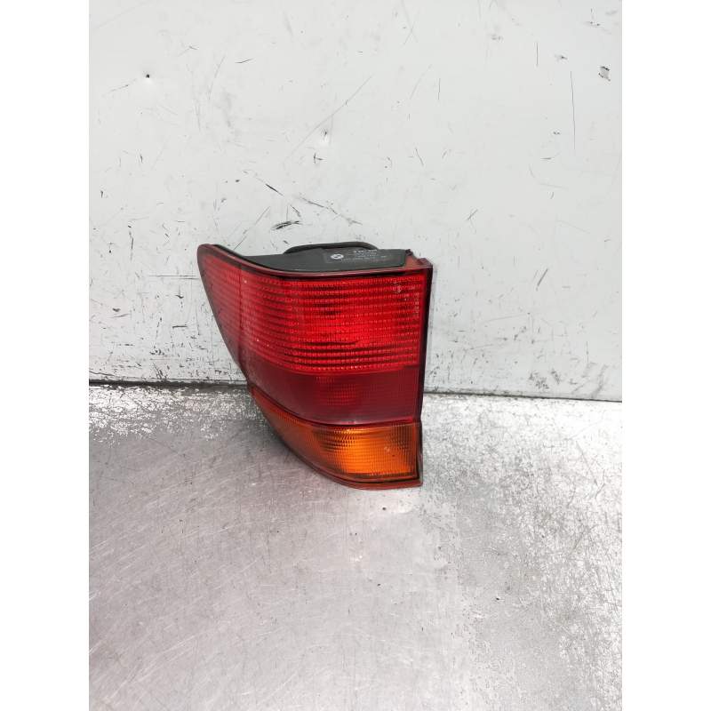 Recambio de piloto trasero derecho para bmw serie 5 touring (e39) 530d referencia OEM IAM 8361672 RANCHERA 