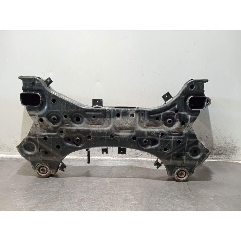 Recambio de puente delantero para hyundai ioniq (ae) 1.6 gdi hybrid referencia OEM IAM 62401G2100 CUNA 