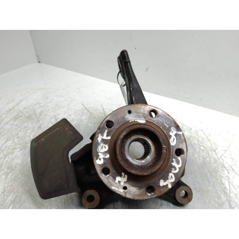 Recambio de mangueta delantera izquierda para peugeot 407 st sport pack referencia OEM IAM   