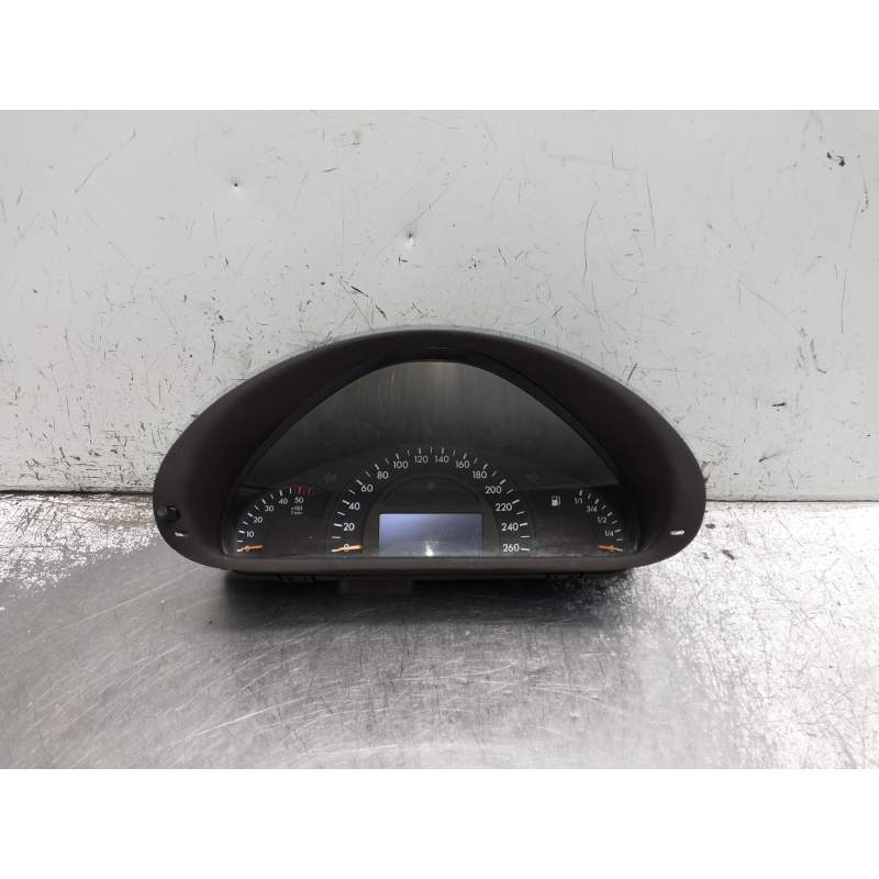 Recambio de cuadro instrumentos para mercedes-benz clase c (w203) berlina referencia OEM IAM A2035401347 110080183 2000