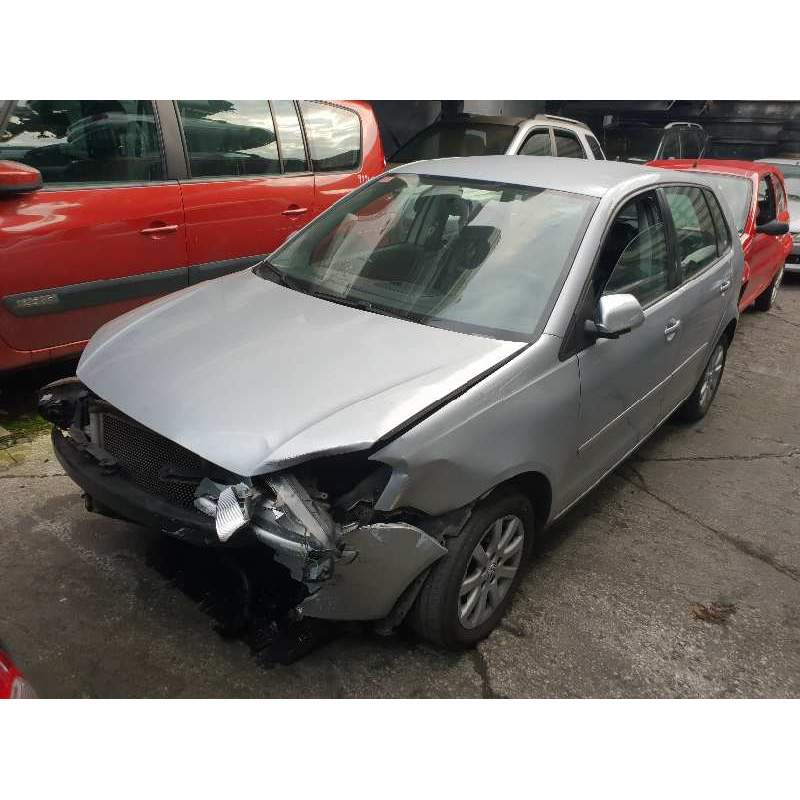 VOLKSWAGEN POLO (9N3)