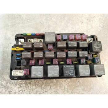 CAJA RELES / FUSIBLES 06G17N AK5883 2005