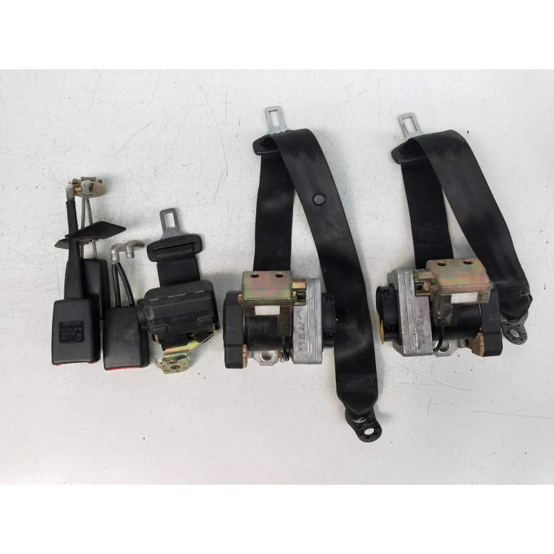Recambio de juego cinturones trasero para volkswagen passat berlina (3b3) 1.9 tdi referencia OEM IAM  4P 2001