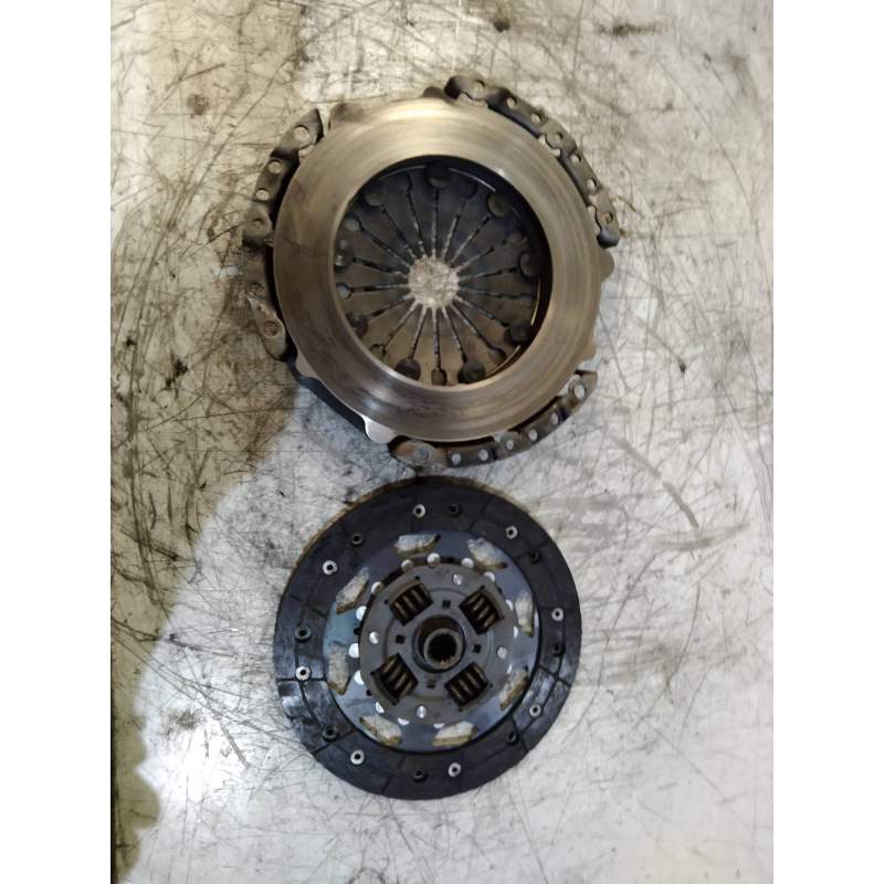 Recambio de kit embrague para ford escort berlina cl referencia OEM IAM   