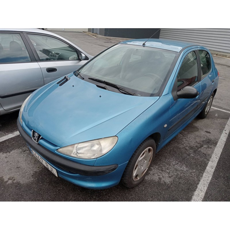 peugeot 206 berlina del año 2001