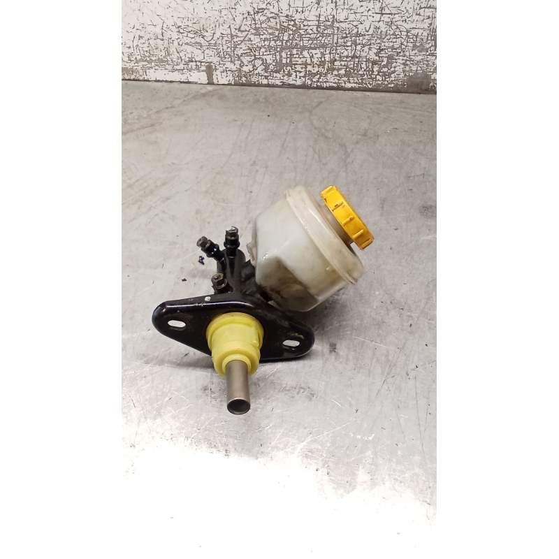 Recambio de bomba freno para nissan serena (c23) 2.3 d referencia OEM IAM 744708992 23D 1992