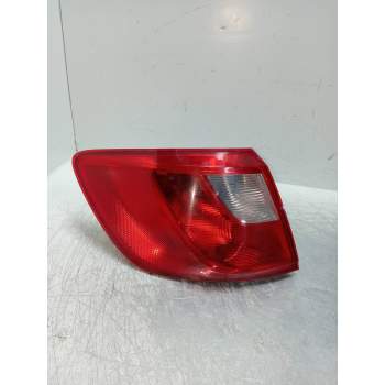 PILOTO TRASERO IZQUIERDO 6J8945095 