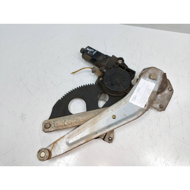 Recambio de elevalunas trasero izquierdo para mitsubishi galloper (hyundai) 2.5 td (5-ptas.) referencia OEM IAM   5P